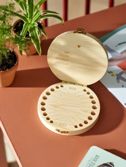 Børn Søstrene Grene Tandæske